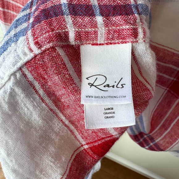 Rails Linen Button Down Shirt - Picture 5 of 9